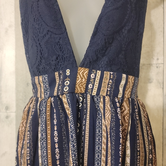 Women's Halter Dress - Picture 9 of 11